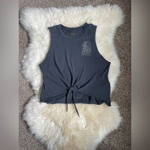 💫3 for $12💫 RVCA Crewneck Cutoff Tank-Medium
